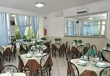 Margherita ホテル 3*